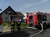 Pożar w Chojnicach. Palił się dom przy ulicy Asnyka. Nie ma rannych [ZDJĘCIA]