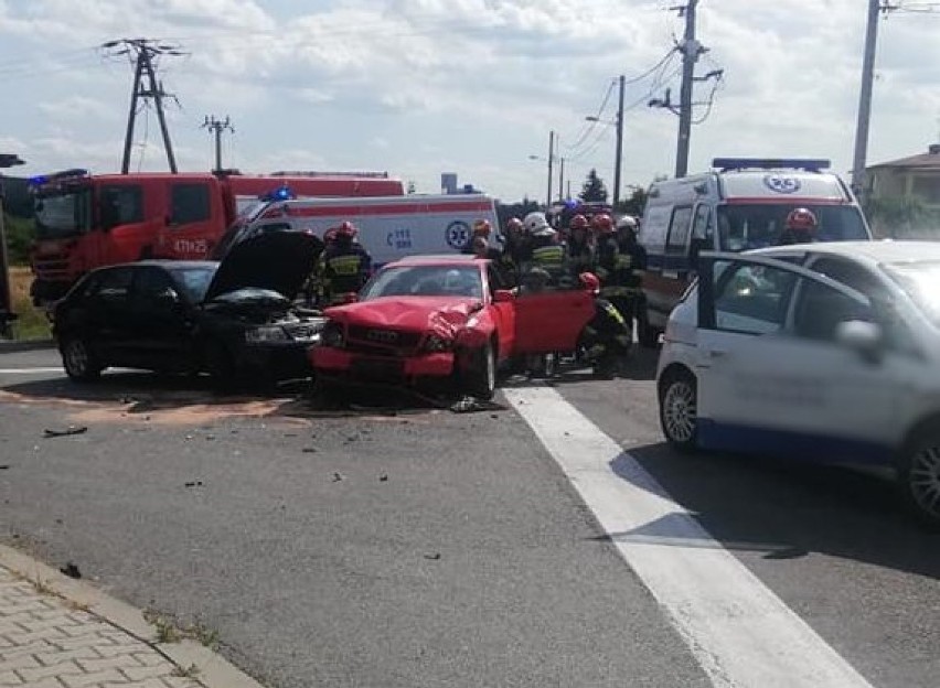 Trzy samochody zderzyły się w Połomi