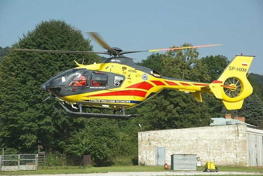Helikopter LPR przetransportował ciężko rannego chłopca do...