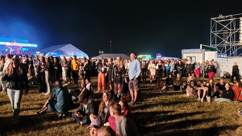 Open'er Festival 2022 dobiegł końca. Ewakuacja uczestników, koncerty gwiazd. Kto wystąpił? Co się wydarzyło? Zdjęcia