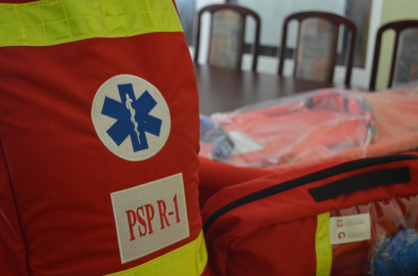 Nowy sprzęt ratownictwa medycznego dla jednostek Ochotniczych Straży Pożarnych w gminie Walim