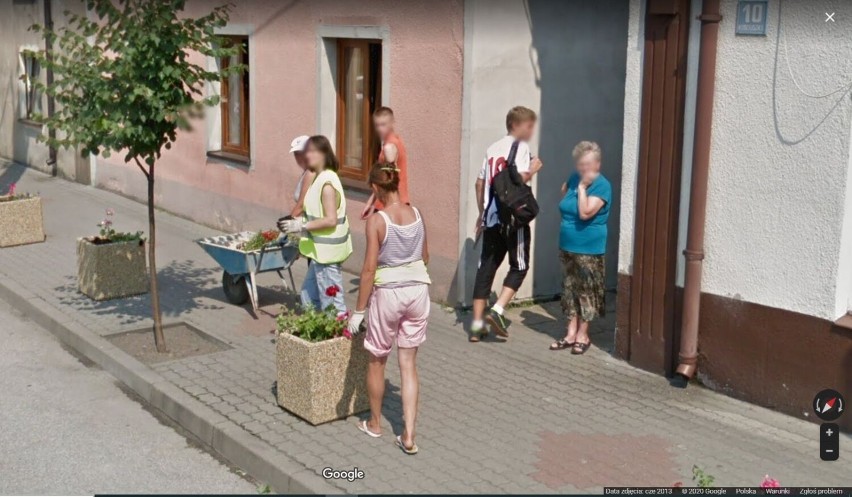 Moda na ulicach Kikoła i Skępego. Stylizacje mieszkańców Kikoła i Skępego na zdjęciach z Google Street View [zdjęcia]