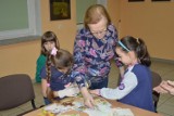 Wspólne zajęcia babć i wnucząt w Karsznicach [zdjęcia]