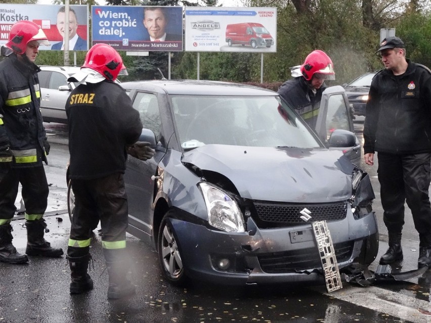 Wypadek w Jarocinie: Zderzenie trzech samochodów. Sprawca...