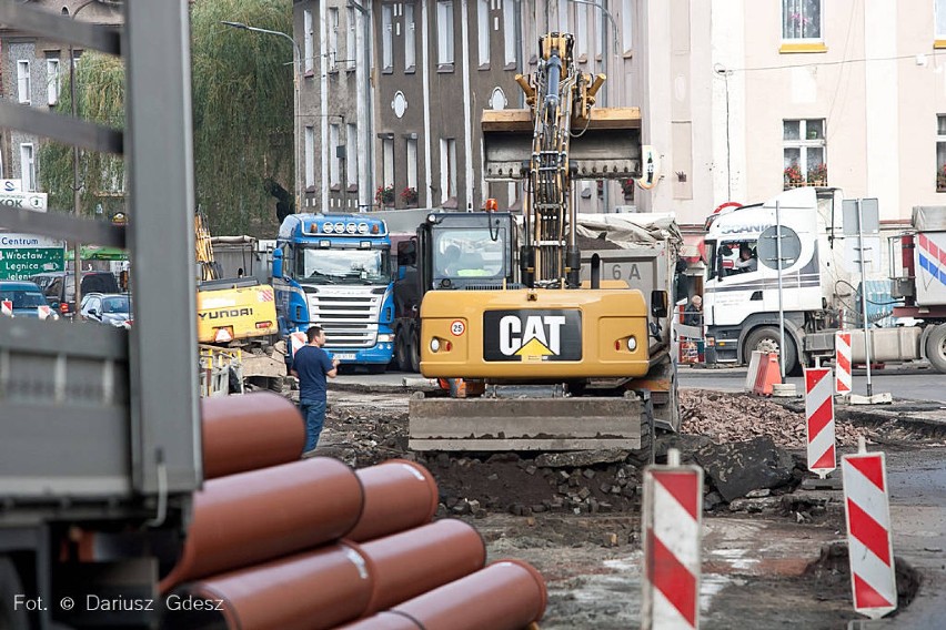 Wałbrzych: Kolejny etap remontu ulicy Niepodległości (zdjęcia)