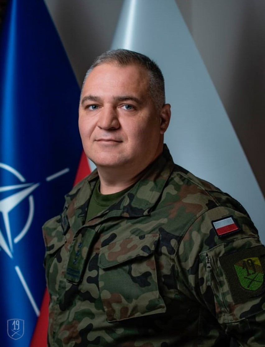 Płk Rafał Miernik służbę wojskową rozpoczął w 1995 roku jako...