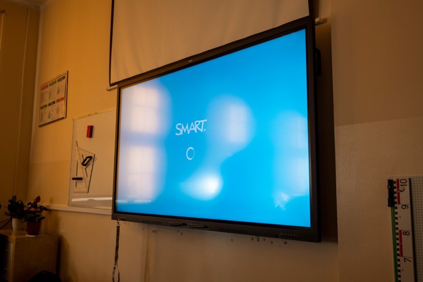 Projekt "Cyfrowa Gmina" - nowe, interaktywne monitory w opalenickiej szkole! 