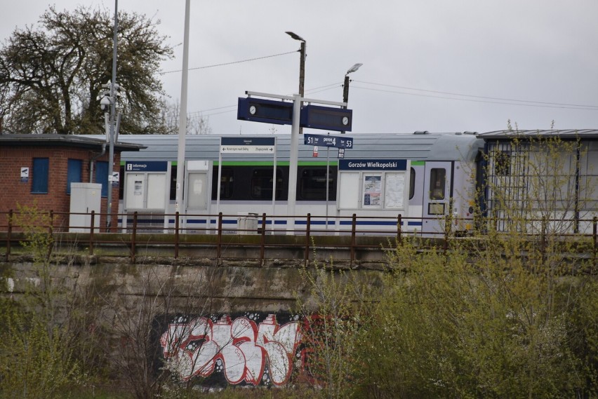 Pociągi na trasie Gorzów - Międzychód - Poznań powinny...