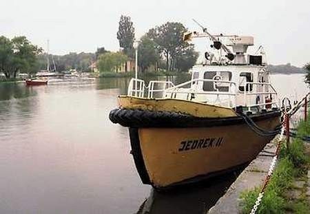 - Jeśli staniemy trochę na nogi, przejmiemy od Zarządu Portu Jędrusia, który może być statkiem wielofunkcyjnym - zapowiada Heronim Zabiełło