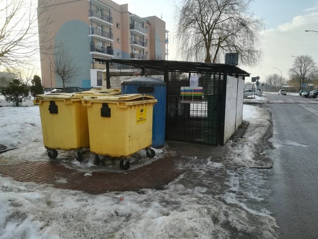 W Kraśniku wzrosły opłaty za odbiór śmieci. To jednak nie są jedyne zmiany o których należy pamiętać. Jakie obowiązki mają mieszkańcy? Sprawdź w galerii.