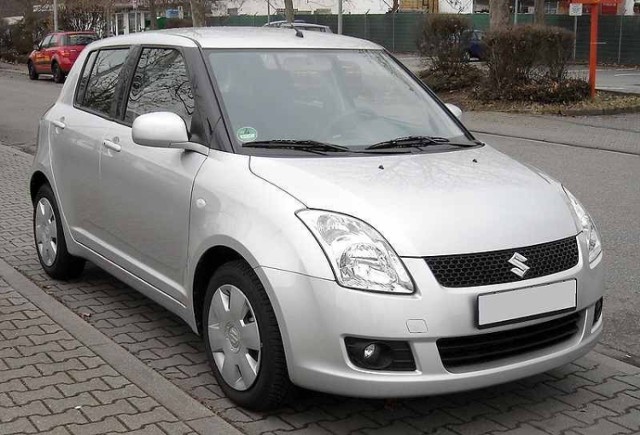 Poprzednia generacja Suzuki Swift.