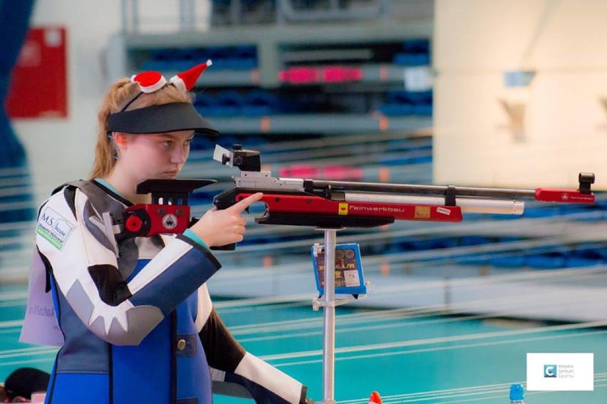 Finał Pucharu Województwa Łódzkiego młodzików w strzelectwie sportowym odbył się w Bełchatowie. Rozegrano też świąteczną rywalizację