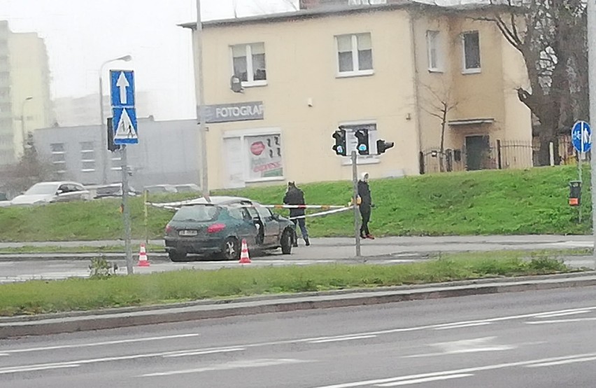 Groźny wypadek na rondzie Inowrocławskim w Bydgoszczy [zdjęcia]