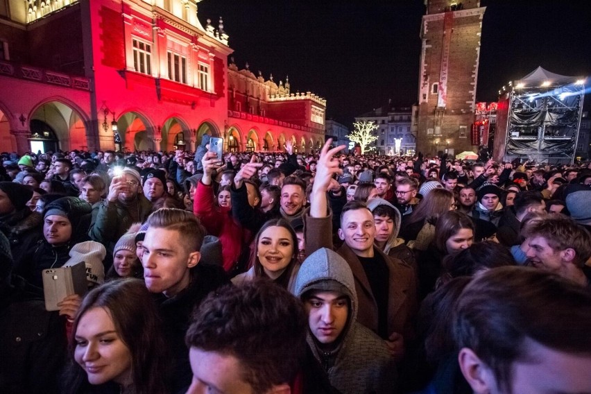 Tak we wcześniejszych latach wyglądał sylwester na Rynku i...