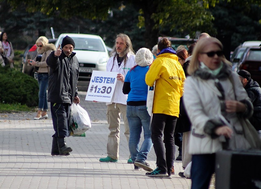 Protest antyrosyjski "Jestem 1 z 30" w Olsztynie [zdjęcia]