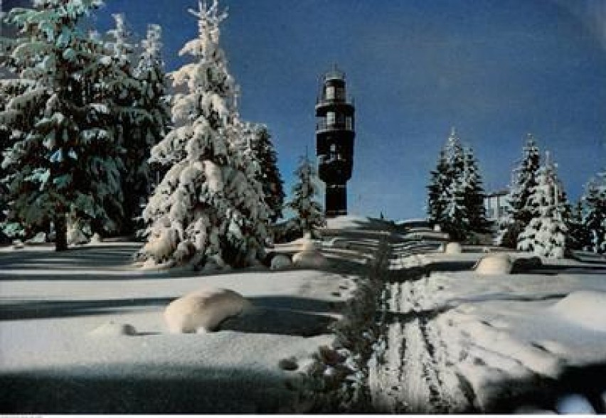 Zima w Beskidzie Sądeckim na archiwalnych zdjęciach, ale w kolorze [ZDJĘCIA]