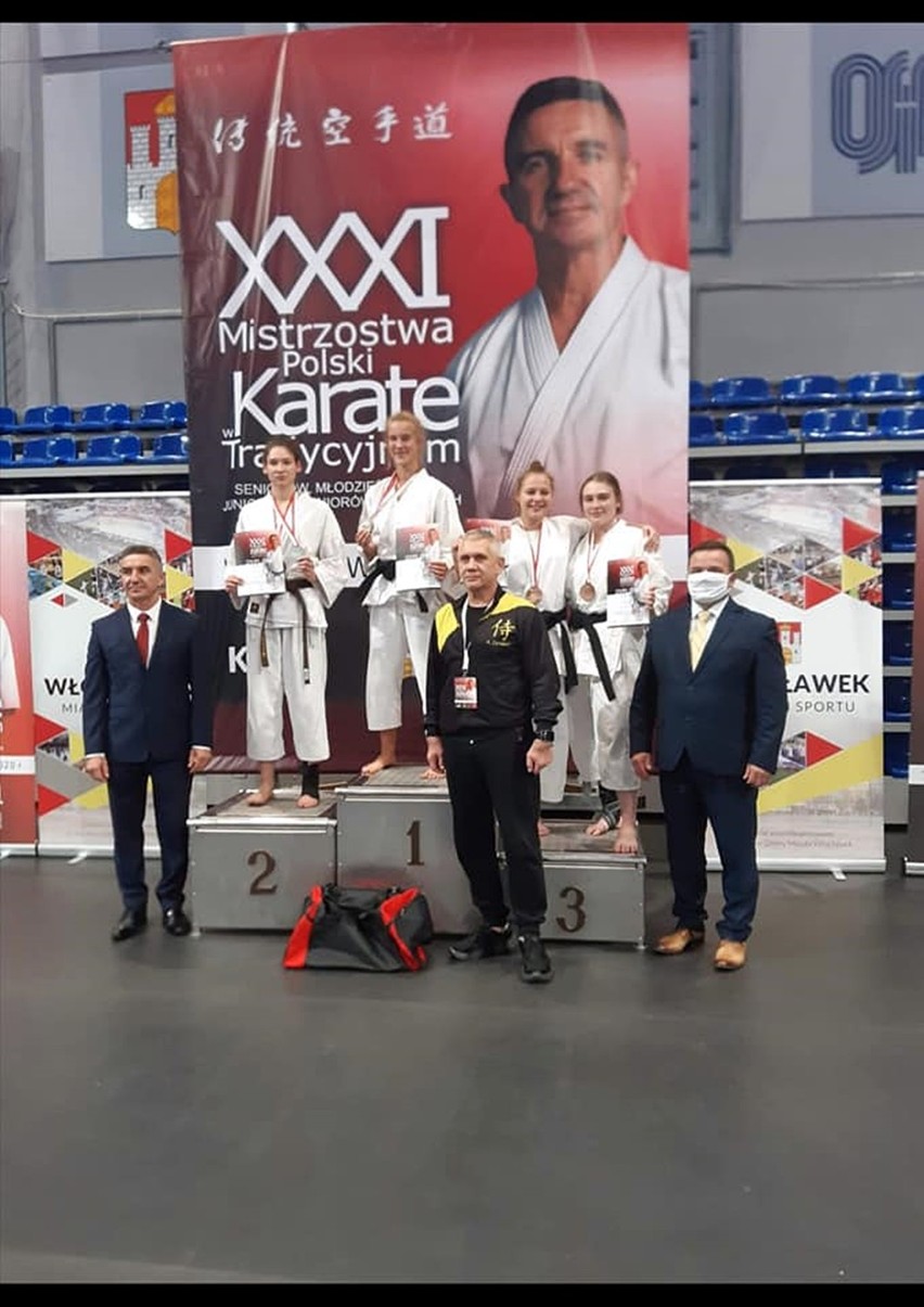 Karate. Zawodniczki Klubu Karate Tradycyjnego Shoto w Pile mistrzyniami Polski!