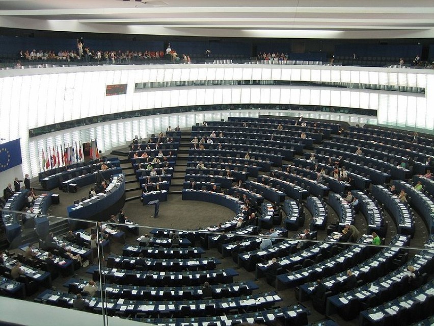 Wnętrze Parlamentu Europejskiego w Strasburgu