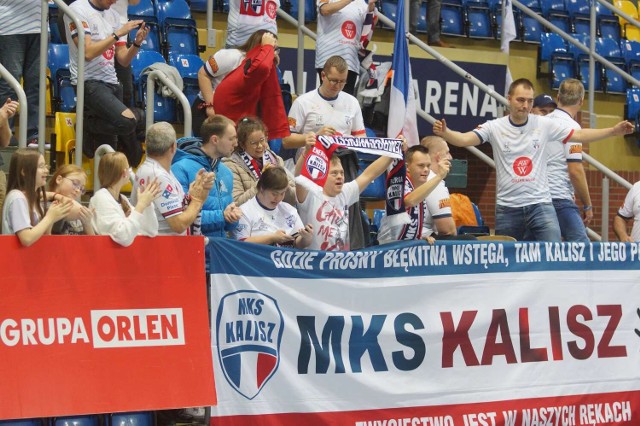 Kibice siatkarek Energa MKS Kalisz podczas meczu z Uni Opole