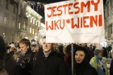 13 grudnia w Łodzi. Protest na Piotrkowskiej [ZDJĘCIA]
