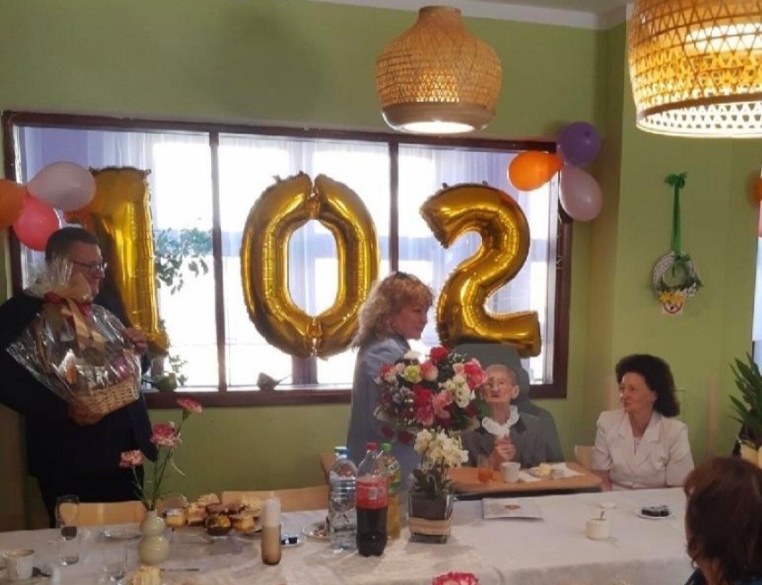 102. urodziny Józefy Kazimierczak, najstarszej mieszkanki...