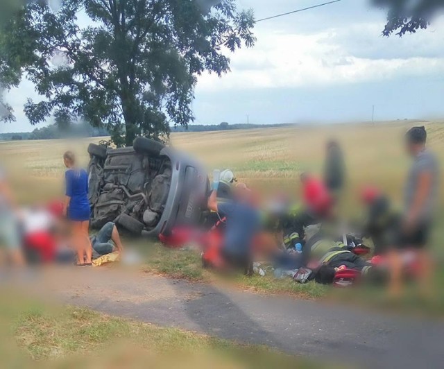 Wypadek na drodze nr 22, między Gorzowem a Różankami.