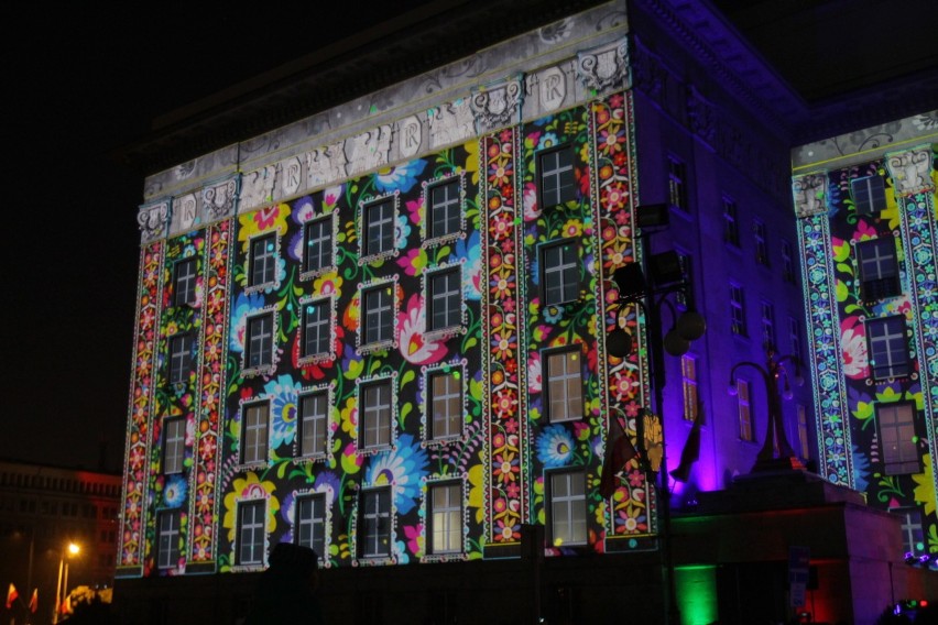 Katowice: Mapping i piknik wojskowy na placu Chrobrego ZDJĘCIA [100 lat Niepodległości]