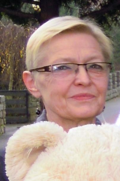 Barbara Kostyra, kierownik biblioteki publicznej w Zbąszyniu  -  wyślij sms o treści WOL.4 na numer 72355 (koszt 2.46 zł z VAT)
