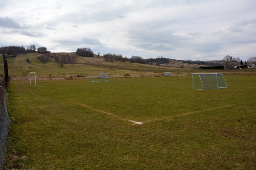 Stadiony sportowe w Strachocinie i w Niebieszczanach doczekają się modernizacji?