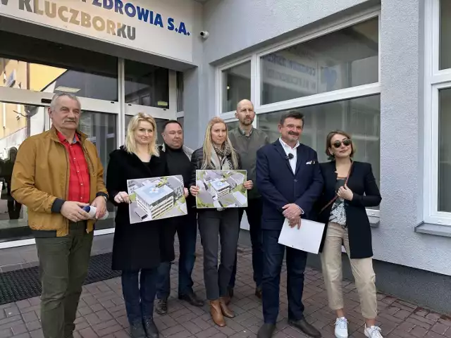 Piotr Pośpiech, który kandyduje w wyborach na burmistrza Kluczborka, wraz ze swoim komitetem zorganizował konferencję prasową poświęconą sprawom szpitala powiatowego.