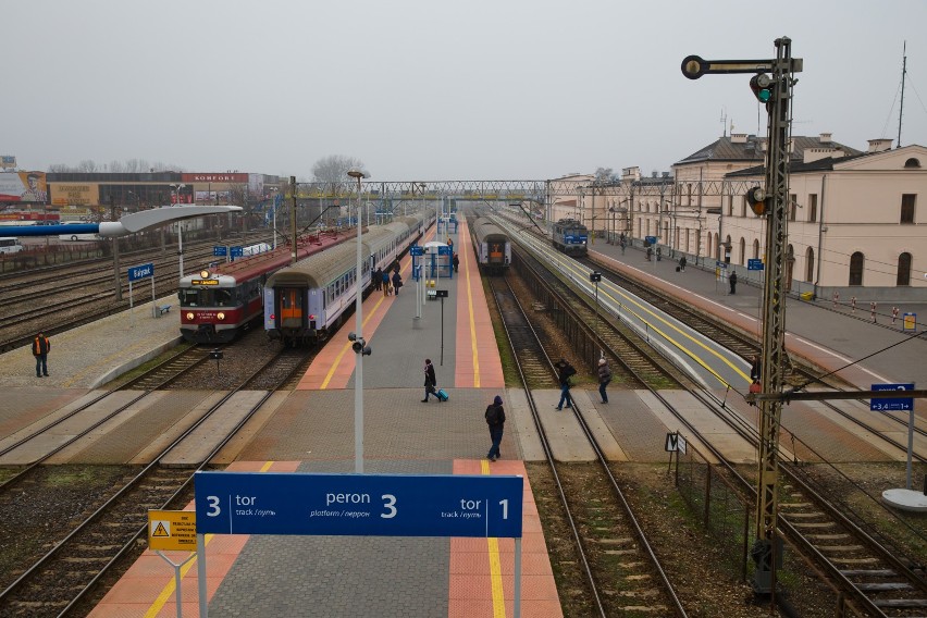 Zasadniczą zmianę i dużo więcej pociągów na Podlasiu,...