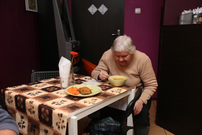 Feed Them Up - warszawscy studenci przekazują nadwyżki...