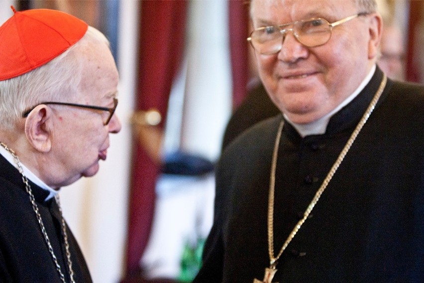 Kardynał Henryk Gulbinowicz i i arcybiskup Marian...