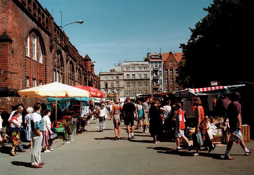 Minęło tylko 20 lat, a tyle się zmieniło! Tak prawie dwie dekady temu wyglądał Gdańsk! Zobaczcie, co wygląda dziś inaczej