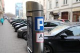 Nowy pomysł na niższe opłaty w strefie parkowania dla krakowian