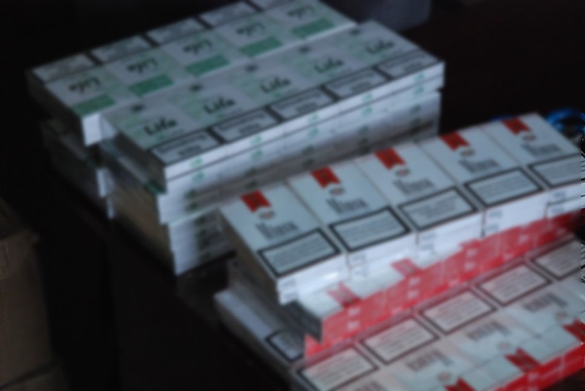 Ostrowska policja przechwyciła sporą ilość lewych papierosów [FOTO]