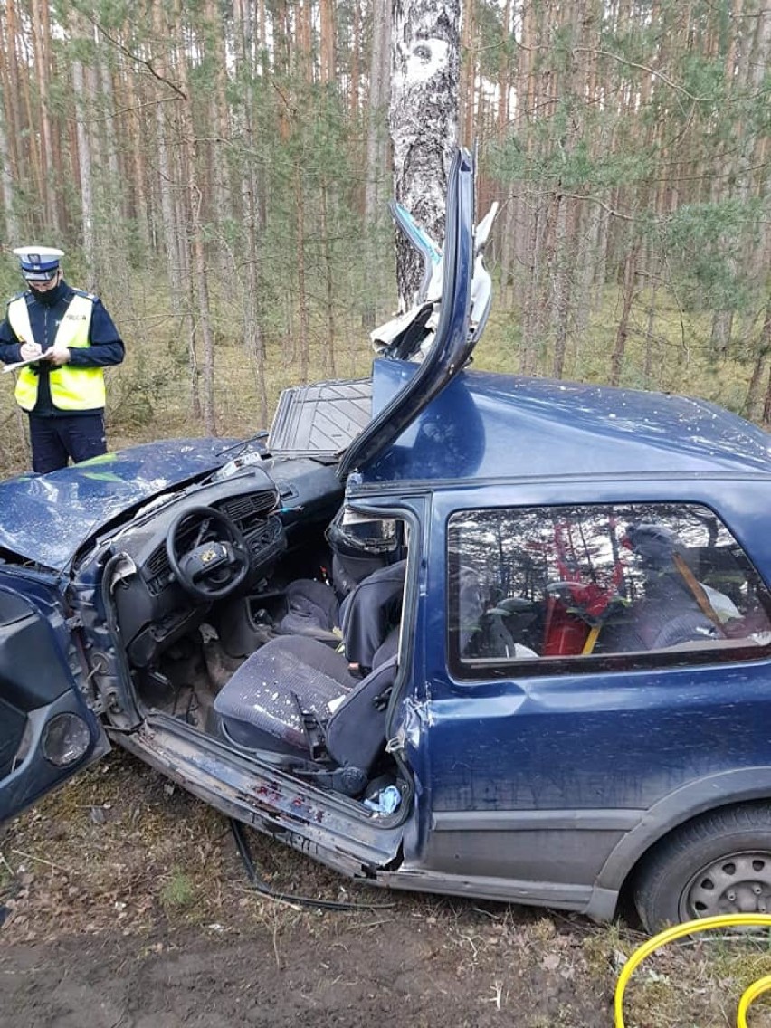 Śmiertelny wypadek w gminie Osieczna. Zginął pasażer