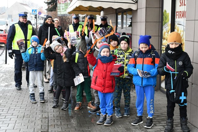 Akcja „Bądź widoczny po zmroku” w Bochni, 10.12.2021