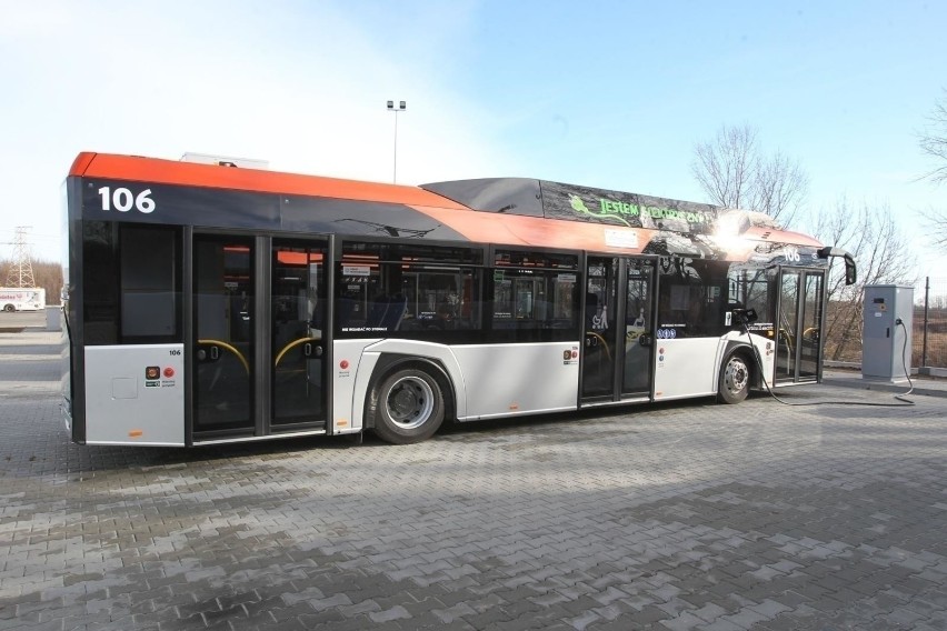 Opole kupi kolejne autobusy elektryczne. Miasto otrzymało 20...