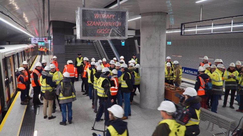 Kiedy otwarcie II linii metra? W 2019 roku pojedziemy nowymi stacjami na Targówek, a na Wolę? Znamy szczegóły