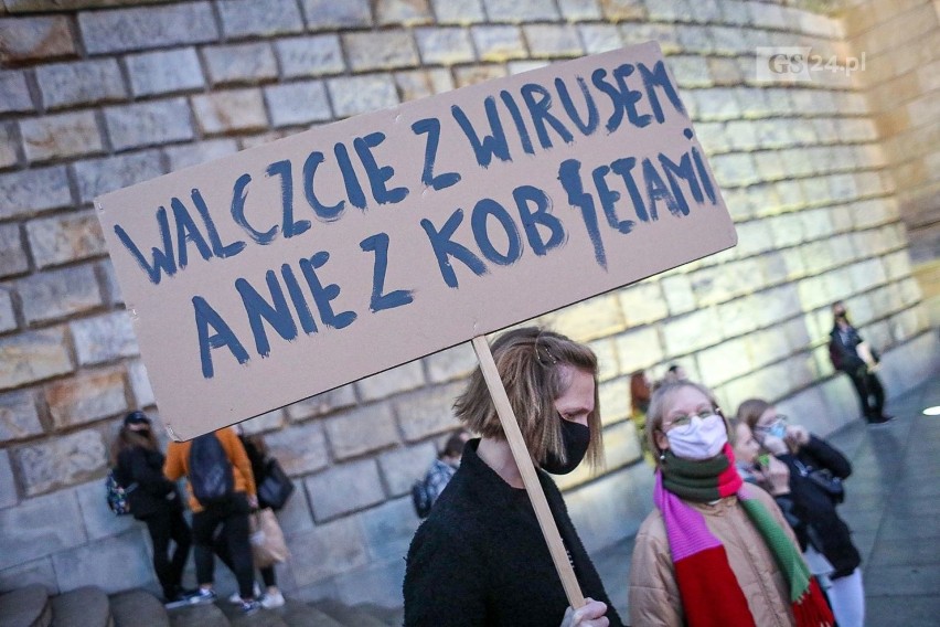 Protest (nie tylko) kobiet w Szczecinie