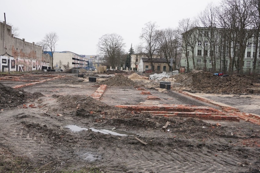 Przedłużenie al. Kościuszki w Łodzi. Archeolodzy wstrzymują część prac drogowych [ZDJĘCIA]
