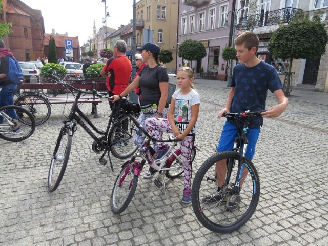 W niedzielę, 29 sierpnia uczestnicy rajdu rowerowego ruszyli z Wąbrzeźna do Dębowej Łąki