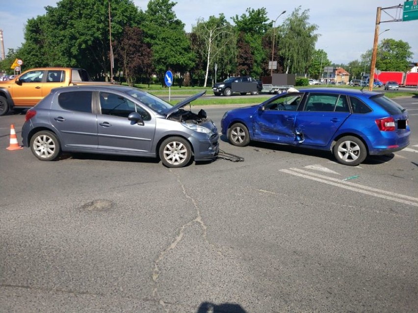 Zderzyły się trzy pojazdy! Wyglądało to groźnie