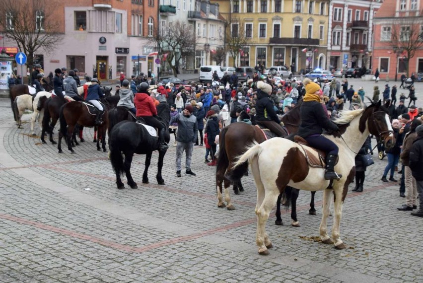 XIV Sylwestrowe spotkanie koniarzy na Rynku w Gnieźnie