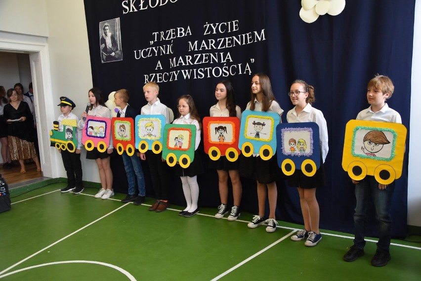 Oleśnica: Szkoła Podstawowa zyskała piękną elewację