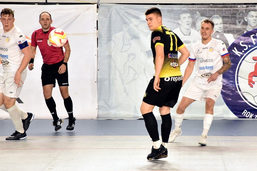 W meczu I ligi Futsal Powiat Pilski pewnie pokonał Futsal Szczecin. Zobacz zdjęcia 
