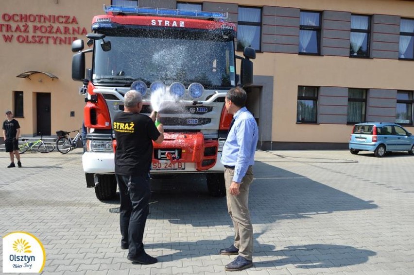 Olsztyn. Nowy wóz bojowy dla strażaków z OSP ZDJĘCIA