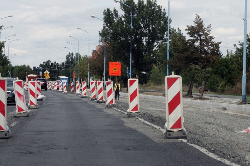 Trwa remont ulicy Leszczyńskiej, utrudnienia w ruchu [ZDJĘCIA]