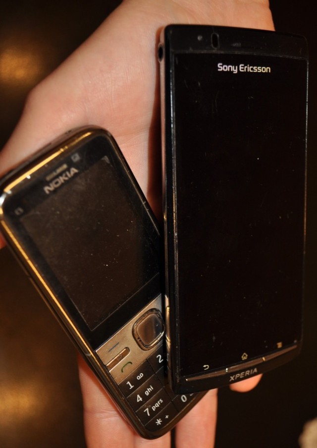 Telefony odzyskane przez policjantów